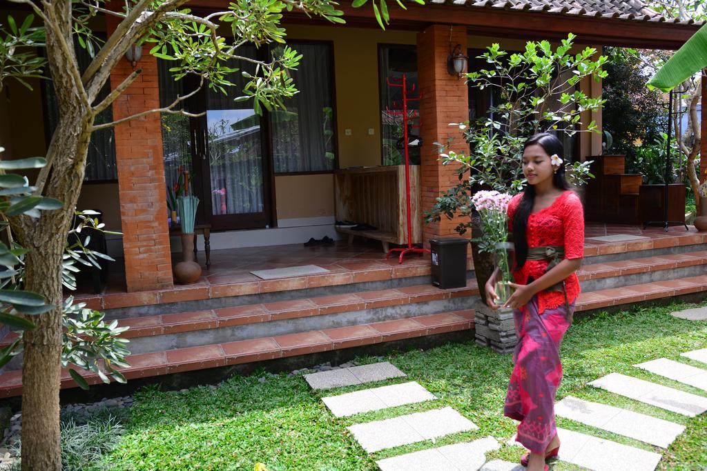 Hotel Griya Sriwedari Ubud Exterior foto